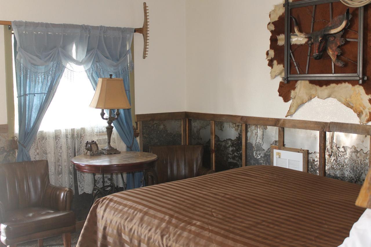 Black Bear Motel Davenport Eksteriør billede